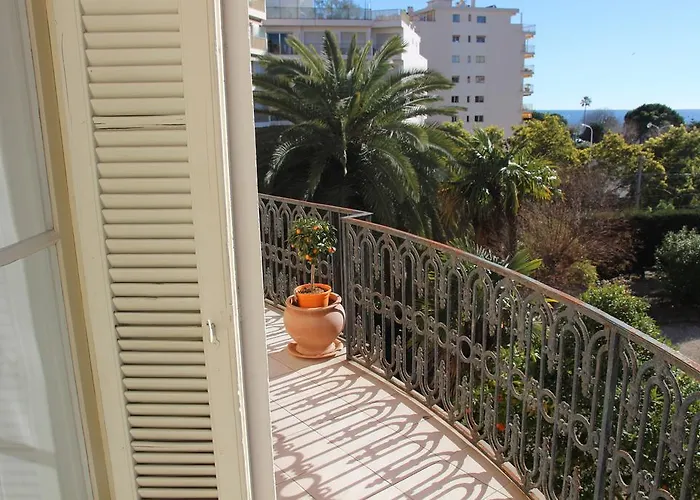 Le Pavillon113 Cannes