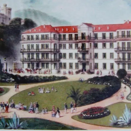 Le Pavillon113 * Cannes