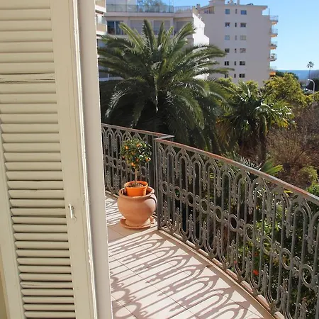 Le Pavillon113 Cannes